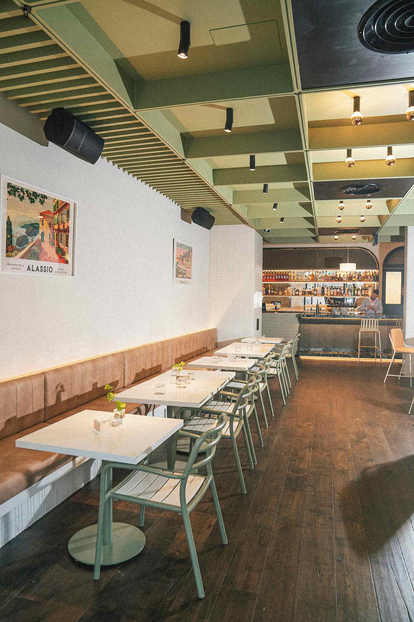 La Costa Restaurant & Bar